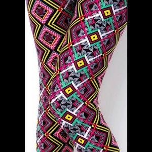 New Geometric Multi Print Peachskin Leggings OS